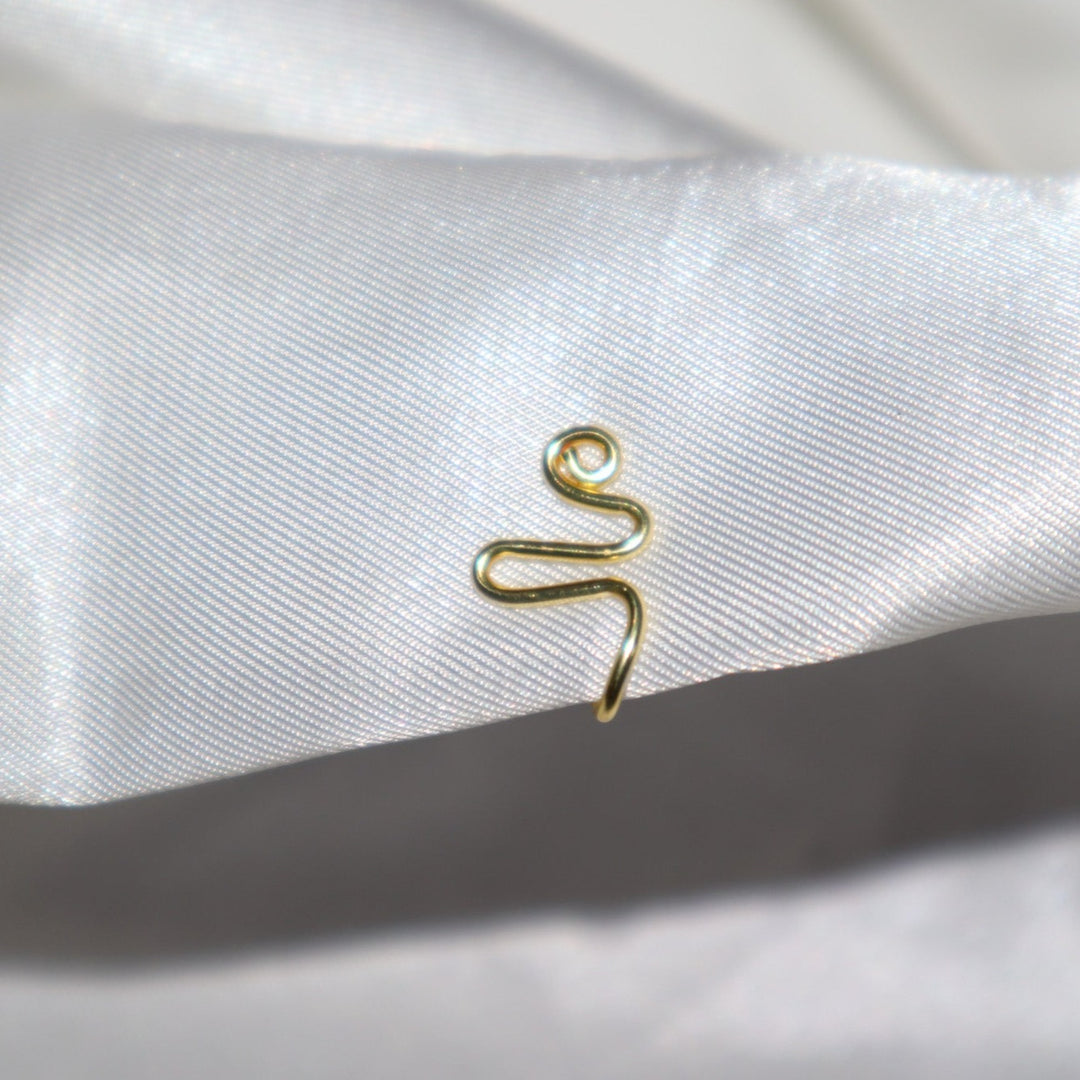 Long Wave Gold Nose Cuff