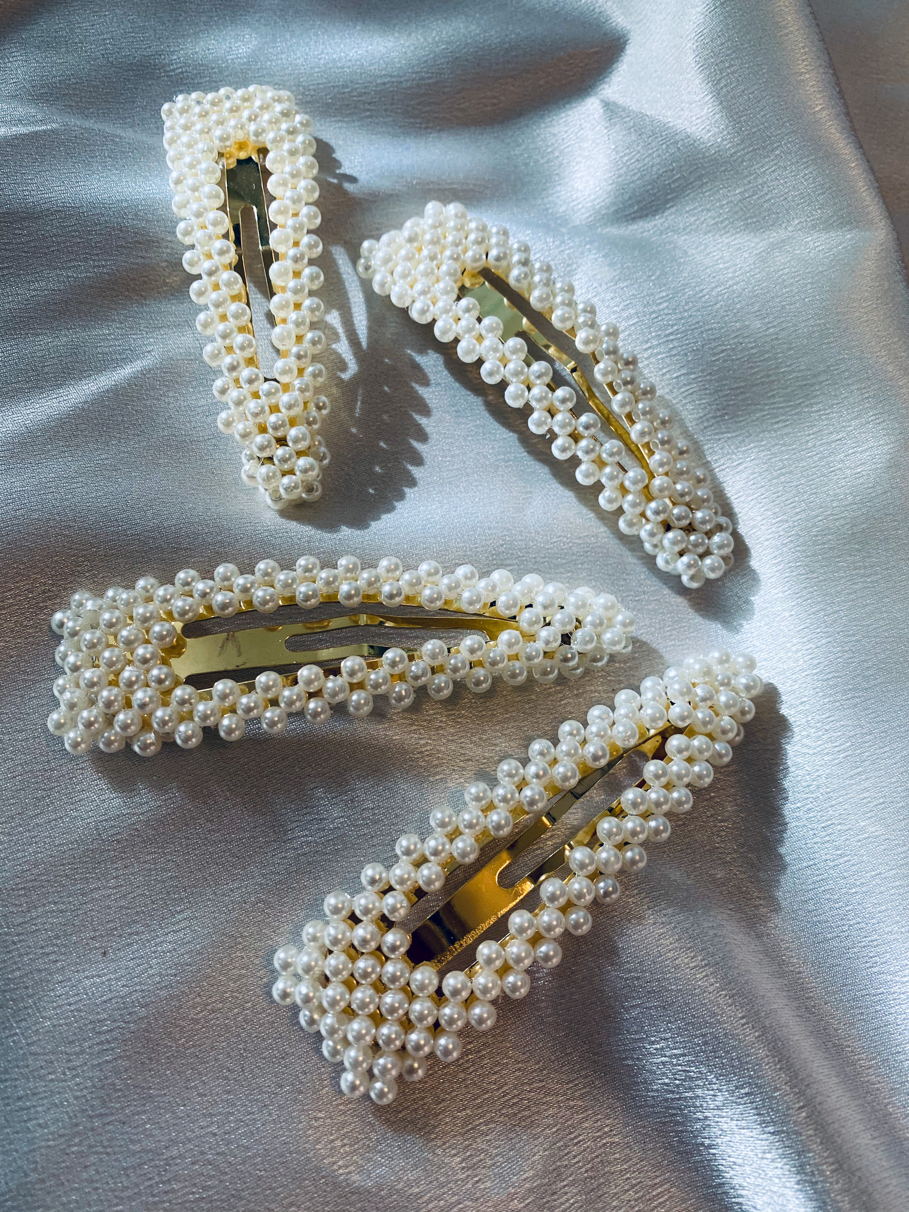 Goddess Pearls Hair Clip