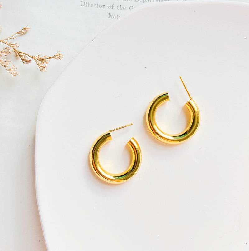 Classic Gold Hoop Earring