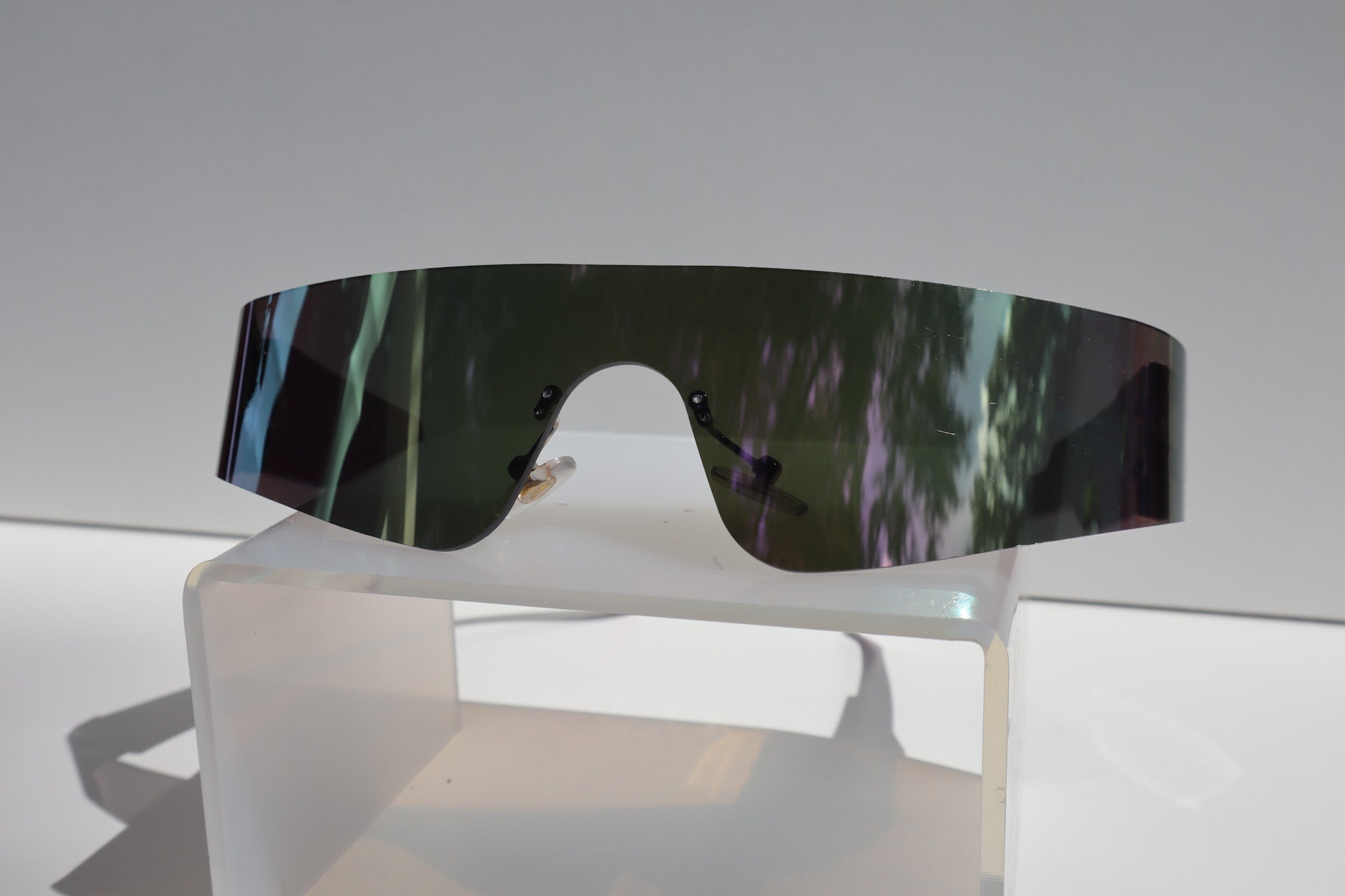 【新品未使用】BODILE MELINDA/DUSK MAHOGANY S/M Dakota Mist Polarized Sunglasses - Pink Shield Lens & Grey